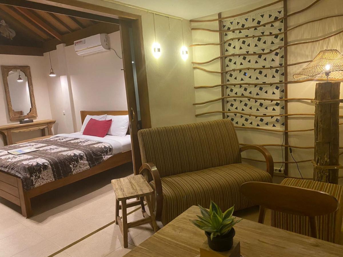 Alamanda Family Villas, Pool & Local Tours 日惹 外观 照片